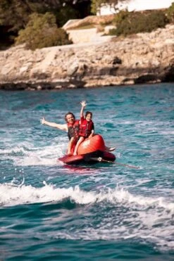 Jobe Chaser Funtube - 2 Persoons -Zwembad En Varen 230220002 actionshot 4 big resultaat