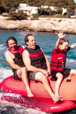 Jobe Chaser Funtube - 3 Persoons -Zwembad En Varen 230320002 actionshot 5 big resultaat