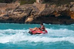 Jobe Triplet Funtube - 3 Persoons 9 Jobe Triplet Funtube - 3 Persoons -Zwembad En Varen 230320006 actionshot 3 big resultaat