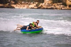 Jobe Tornado Funtube - 3 Persoons 11 Jobe Tornado Funtube - 3 Persoons -Zwembad En Varen 230320007 actionshot 4 big resultaat