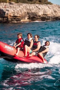 Jobe Chaser Funtube - 4 Persoons -Zwembad En Varen 230420002 actionshot 5 big resultaat