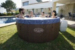 Bestway Lay-Z Spa Toronto AirJet Opbouw Spa - 7 Persoons -Zwembad En Varen lay z spa toronto airjet opbouw spa 7 persoons11