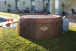 Bestway Lay-Z Spa Toronto AirJet Opbouw Spa - 7 Persoons -Zwembad En Varen lay z spa toronto airjet opbouw spa 7 persoons12