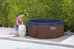 Bestway Lay-Z Spa Toronto AirJet Opbouw Spa - 7 Persoons -Zwembad En Varen lay z spa toronto airjet opbouw spa 7 persoons15