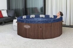 Bestway Lay-Z Spa Toronto AirJet Opbouw Spa - 7 Persoons -Zwembad En Varen lay z spa toronto airjet opbouw spa 7 persoons23